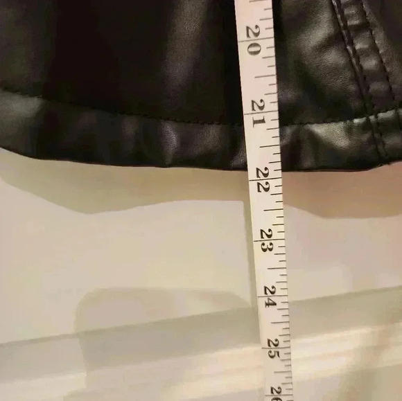Boy Meets Girl Size S Black Leather Jacket Full Zip #T458 - Picture 4 of 5